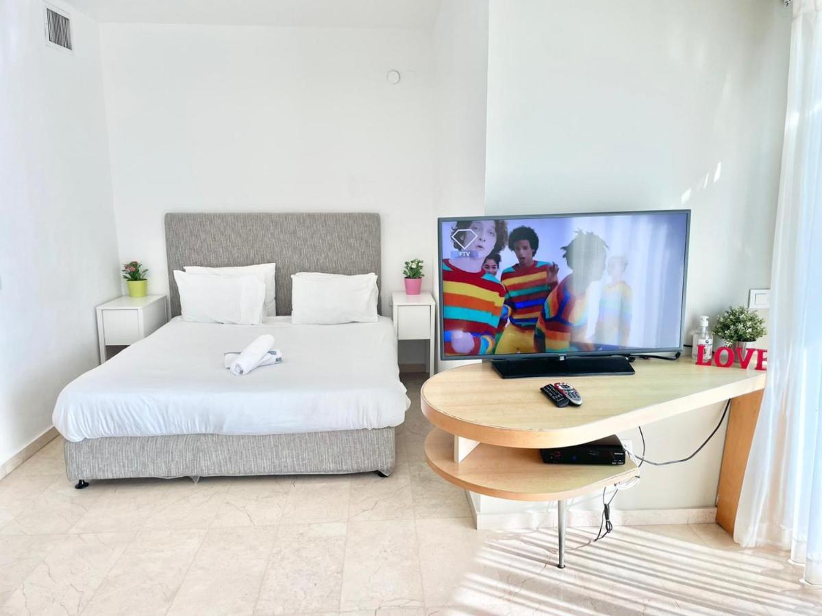 Oceanus Apartment Hotel Herzliya ภายนอก รูปภาพ