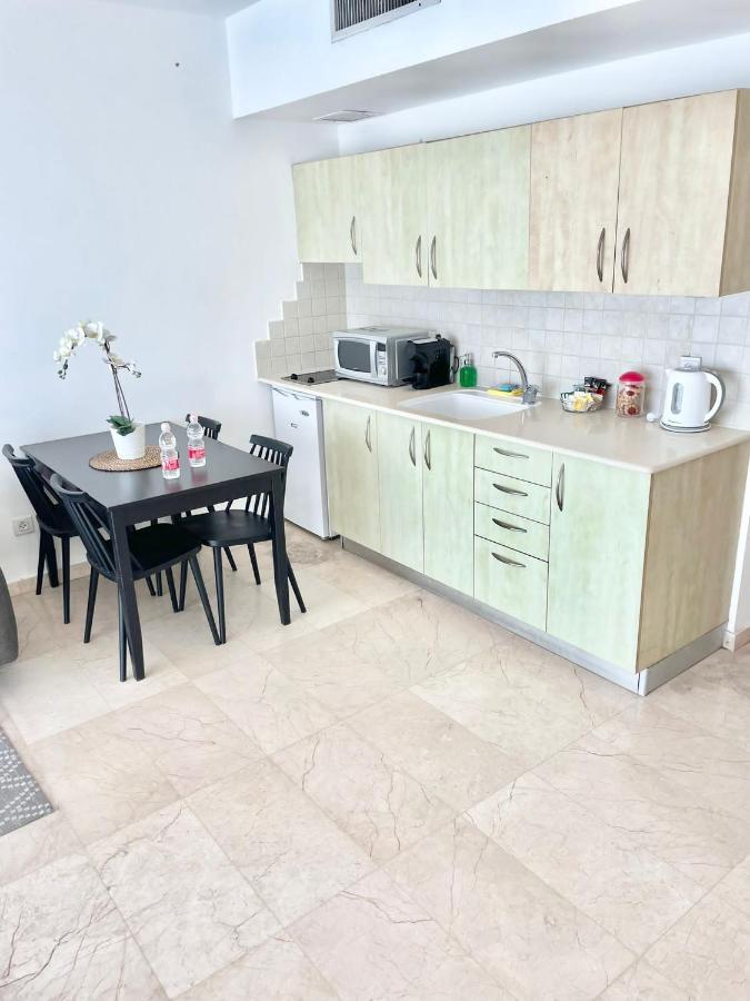 Oceanus Apartment Hotel Herzliya ภายนอก รูปภาพ