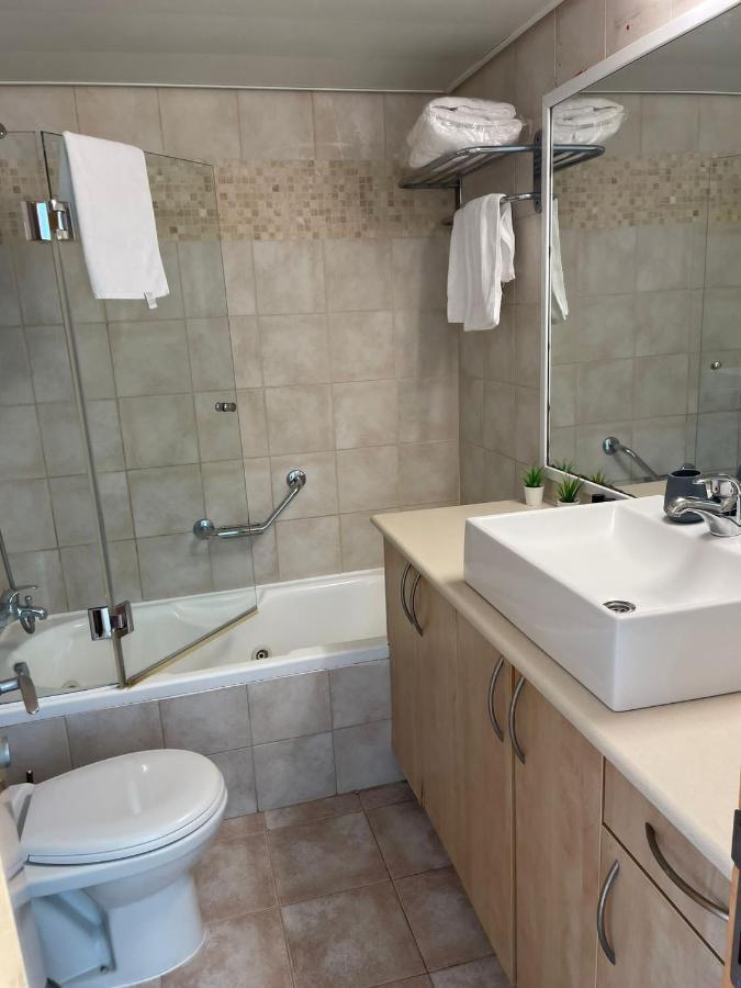 Oceanus Apartment Hotel Herzliya ภายนอก รูปภาพ